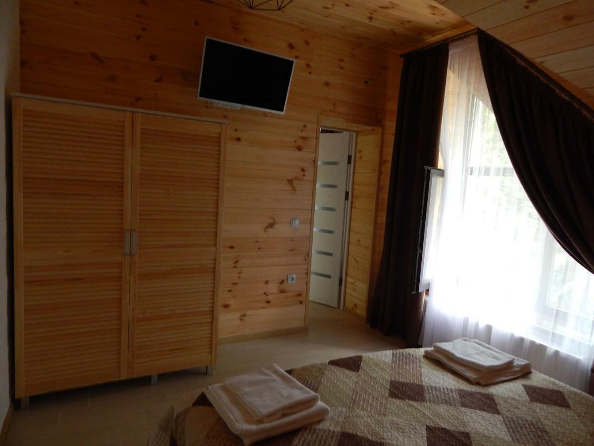Феєрія Лісу Aparthotel Skhidnytsia Exterior photo